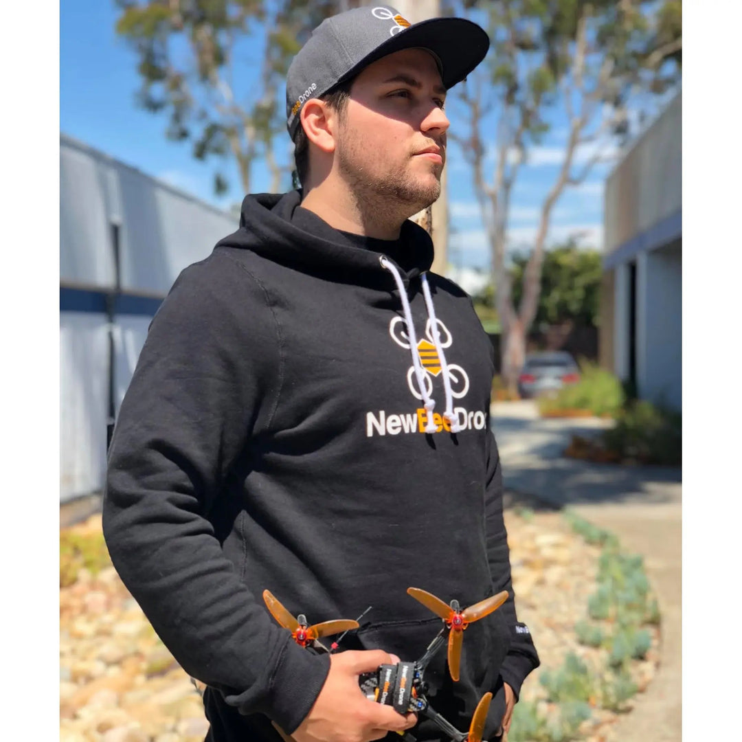 Sweat à capuche de l'équipe NewBeeDrone - NOIR