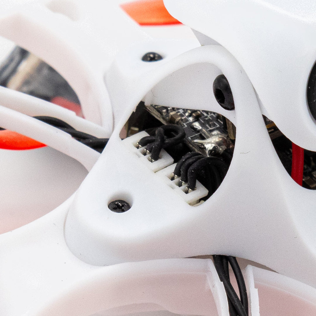 Dron de carreras analógico EMAX BNF Tinyhawk III Plus Whoop 1-2S - FrSky