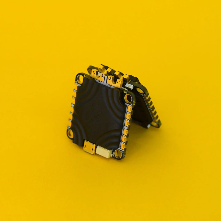 Contrôleur de vol NewBeeDrone X FETTec InfinityAIO G4 MPU6000 45A 3-6S