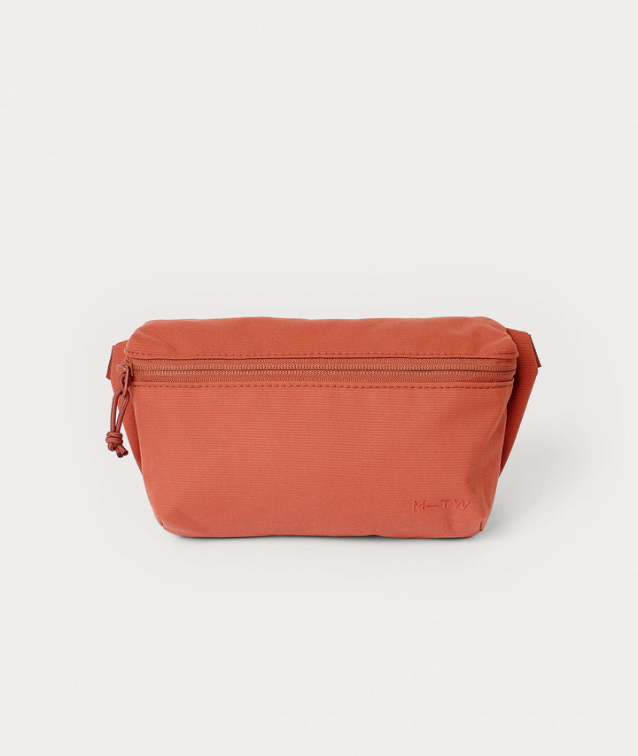 Moment Everything Sling 1L