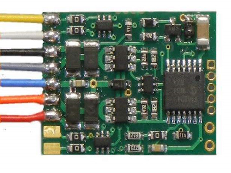 NCE 524-177 D13WP Small DCC Motor Decoder 8 Pin Plug