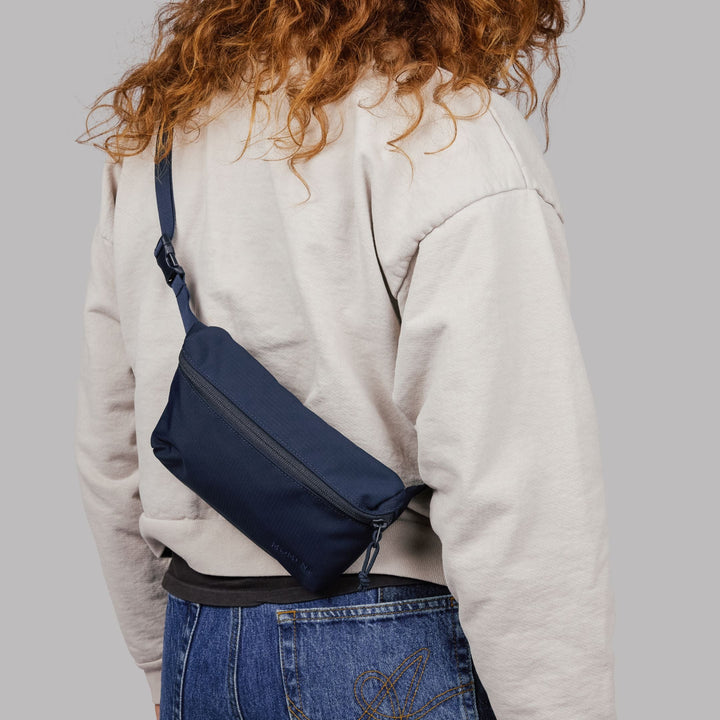 Moment Everything Sling 1L