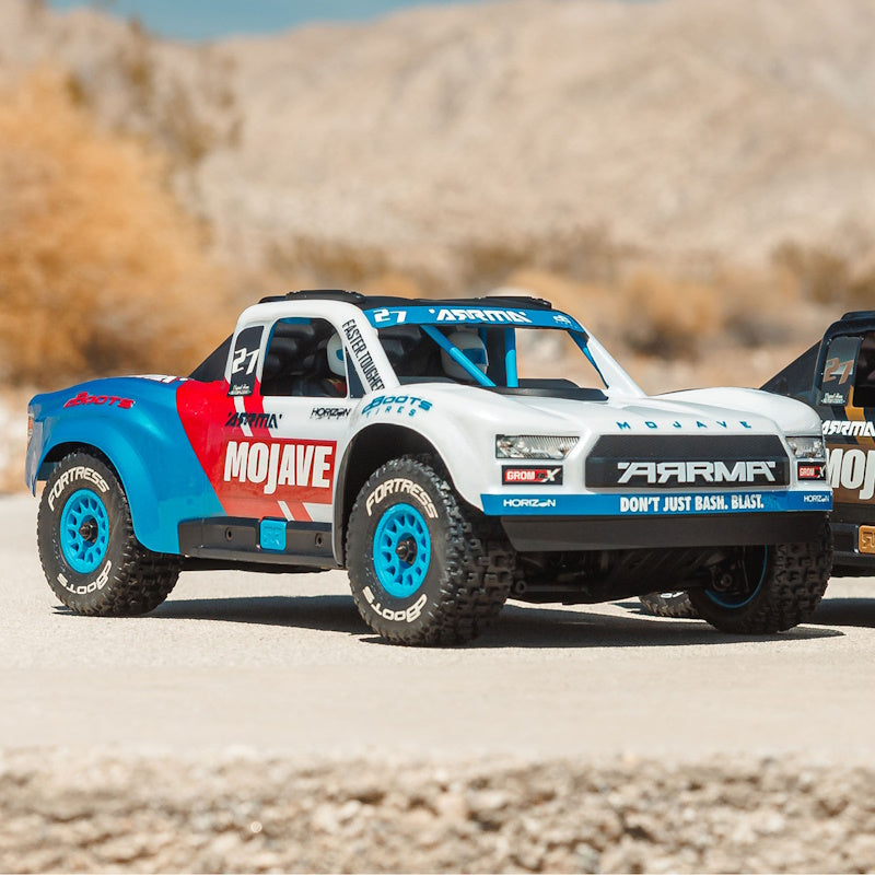 Arrma ARA2304ST2 MOJAVE GROM 223S BLX Brushless 4X4 RTR w/Battery/Charger White