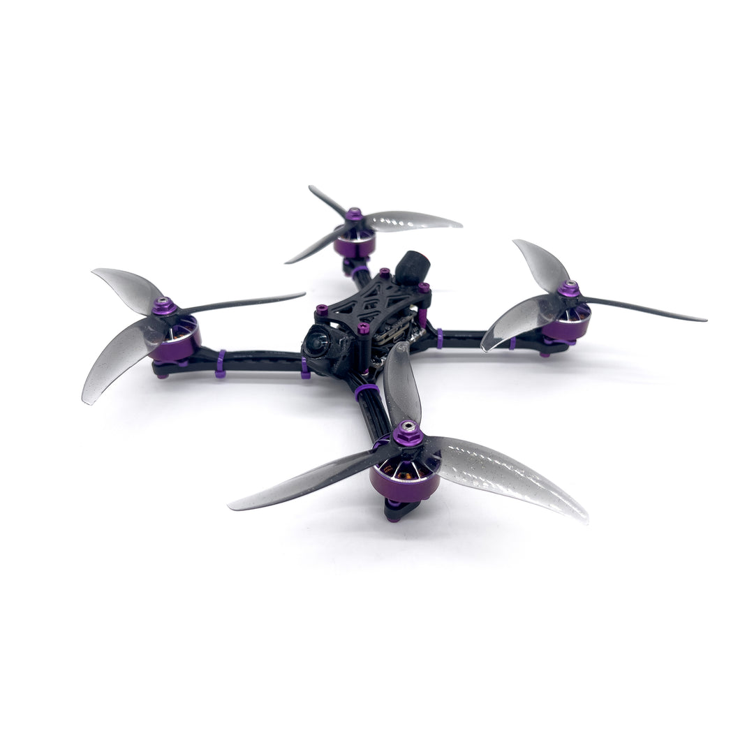 Drone de course FPV WREKD® construit et réglé par Hoku avec ELRS et HDZERO - Choisissez Kv