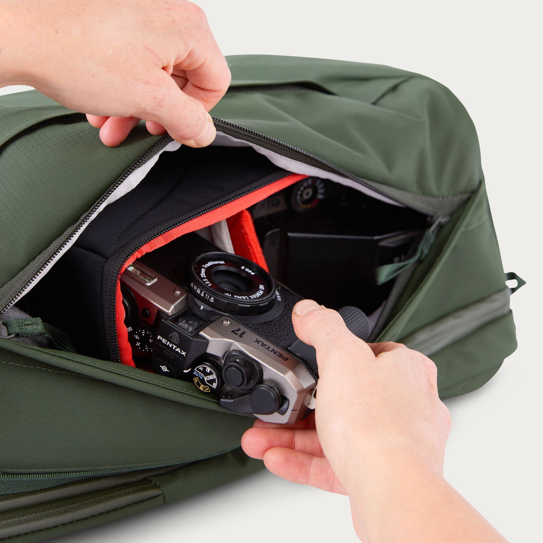 Moment Everything Travel Pack - 28L