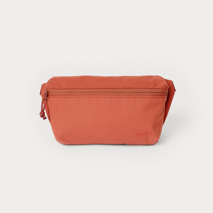 Moment Everything Sling 1L
