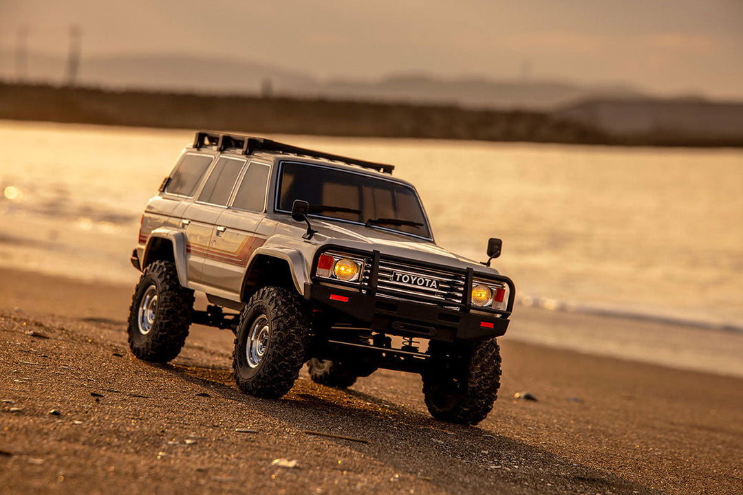 Kyosho 1/10 4WD Toyota Land Cruiser 60 Body Typer 1 Readyset Rock Cralwer