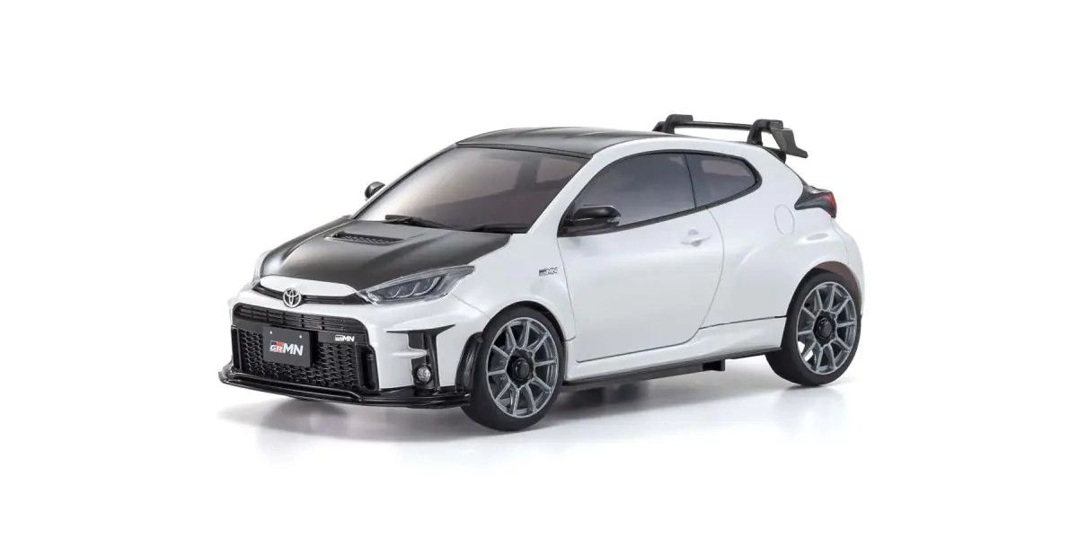 Kyosho White Pearl Toyota GRMN Yaris Circuit Package Mini-Z Autoscale